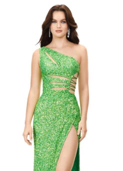 Zafira Gown -Naked Dresses Store ASHLEYlauren 11288 Green Zafira Evening Gown Close Up